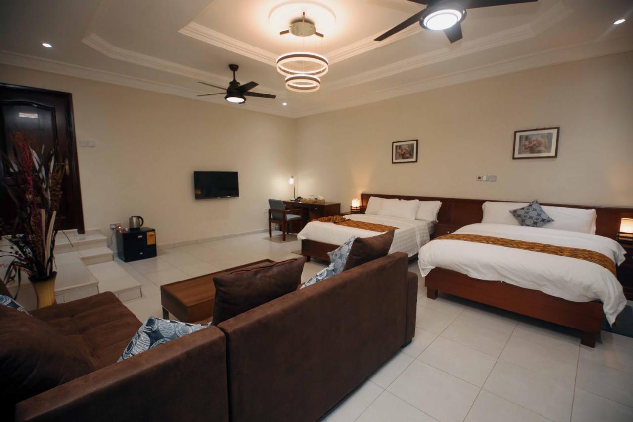 Cocktail And Dreams Hotel Accra Exterior photo