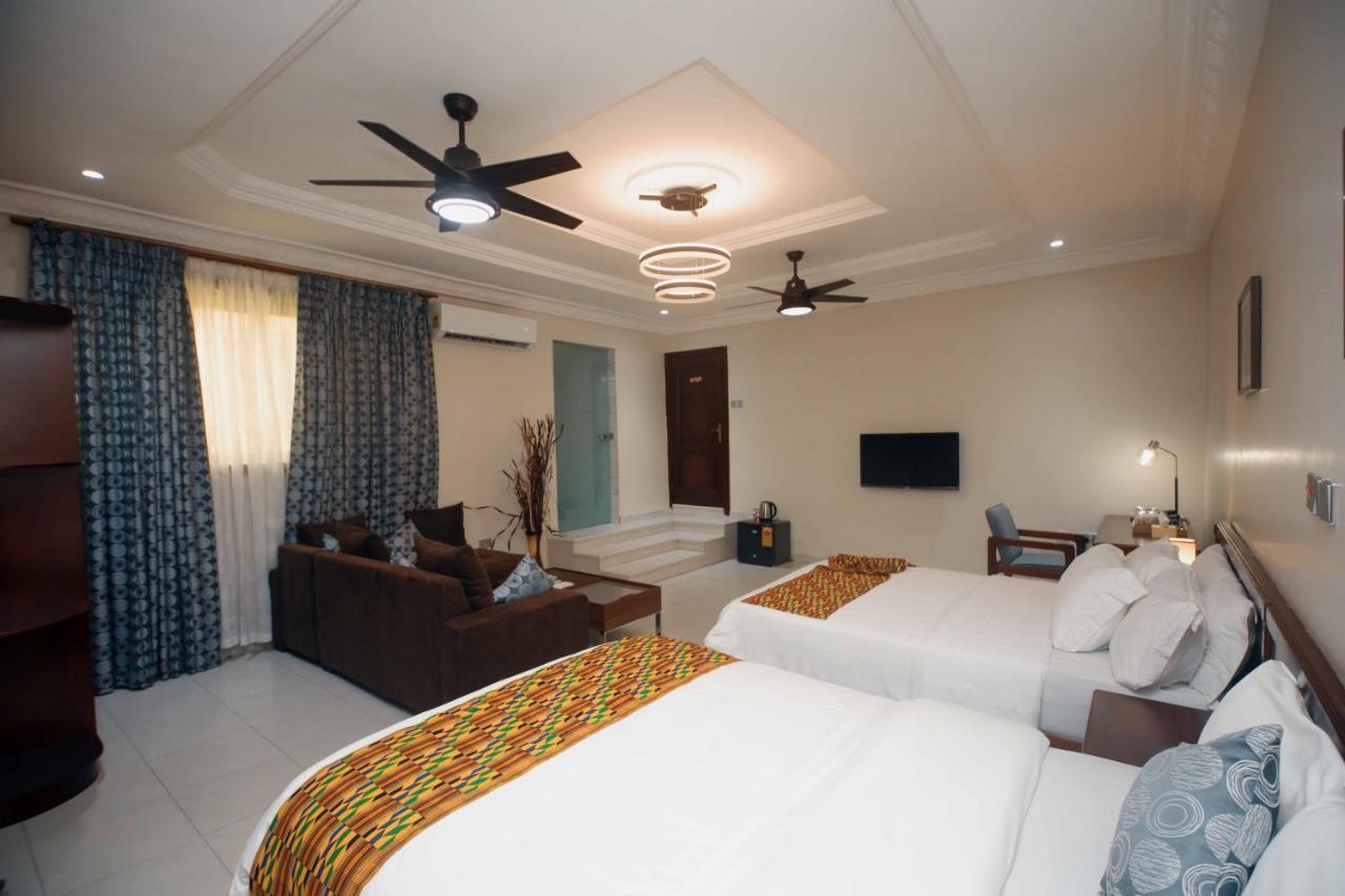 Cocktail And Dreams Hotel Accra Exterior photo